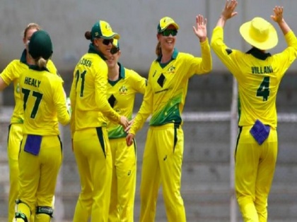 tri nation womens t20 final england lost against australia by 57 runs in mumbai | ऑस्ट्रेलिया ने वर्ल्ड रिकॉर्ड के साथ जीता विमेंस टी20 ट्राई सीरीज का खिताब, इंग्लैंड की 57 रनों से हार