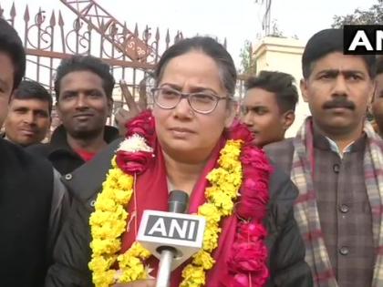 Sadaf Zafar,social activist&Congress leader who was arrested during protest against Citizenship Amendment Act,in Lucknow | कांग्रेस प्रवक्ता सदफ जाफर जेल से रिहा, प्रियंका गांधी का ट्वीट-मगर झूठ कभी नहीं जीत सकता Sadaf Zafar,social activist&Congress leader who was arrested during protest against Citizenship Amendment Act,in Lucknow | कांग्रेस प्रवक्ता सदफ जाफर जेल से रिहा, प्रियंका गांधी का ट्वीट-मगर झूठ कभी नहीं जीत सकता