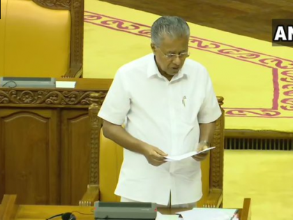 Kerala: #CoronaVirus has been declared as a state disaster, on directions of Chief Minister Pinarayi Vijayan. | कोरोना वायरसः केरल सरकार ने राजकीय आपदा घोषित किया, तीन मामले सामने आए Kerala: #CoronaVirus has been declared as a state disaster, on directions of Chief Minister Pinarayi Vijayan. | कोरोना वायरसः केरल सरकार ने राजकीय आपदा घोषित किया, तीन मामले सामने आए