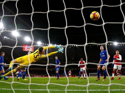 english premier league: Arsenal vs Chelsea | इंग्लिश प्रीमियर लीग: आर्सेनल ने चेल्सी की उम्मीदों पर फेरा पानी, मैच ड्रॉ