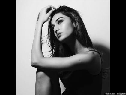 erica fernandes said producers not paying dues | 'कसौटी जिंदगी की' फेम प्रेरणा ने बयां किया अपना दर्द कहा, मुझे अभी तक काम के नहीं मिले पैसे erica fernandes said producers not paying dues | 'कसौटी जिंदगी की' फेम प्रेरणा ने बयां किया अपना दर्द कहा, मुझे अभी तक काम के नहीं मिले पैसे