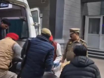 up Four people including two teenagers died in road accident in Etawah | Etawah Road Accident: तेज रफ्तार गाड़ी से टक्कर के बाद उड़े बाइक के परखच्चे, 2 नाबालिगों समेत 4 की मौत