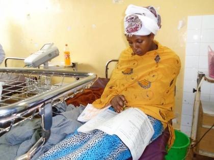 Ethiopian mother taking exam 30 minutes after giving birth | बच्चे को जन्म देने के आधे घंटे बाद महिला ने दिया परीक्षा, चौंक गई सोशल मीडिया की जनता