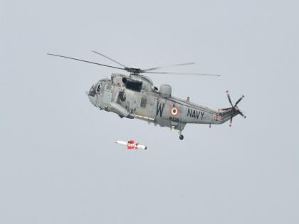 IndiaNavy in successfully undertook Guided Flight Trials o Naval Anti Ship Missile | वीडियो: भारत ने पहली स्वदेशी रूप से विकसित एंटी-शिप मिसाइल का परीक्षण किया, सी-किंग हेलीकॉप्टर से दागी गई