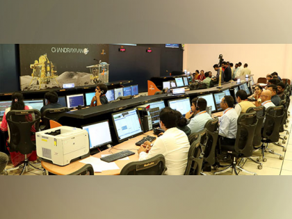 Chandrayaan-3 lander Vikram touches down on the Moon's South Pole | Chandrayaan-3: चंद्रयान-3 ने चंद्रमा पर की सॉफ्ट लैंडिंग, ISRO ने रचा इतिहास Chandrayaan-3 lander Vikram touches down on the Moon's South Pole | Chandrayaan-3: चंद्रयान-3 ने चंद्रमा पर की सॉफ्ट लैंडिंग, ISRO ने रचा इतिहास