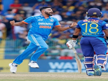 Asia Cup Final Mohammad Siraj took four wickets in one over has taken 5 wickets in the match | Asia Cup Final: मोहम्मद सिराज ने एक ओवर में चार विकेट झटके, मैच में ले चुके हैं 5 विकेट, श्रीलंका की बल्लेबाजी को तहस-नहस किया