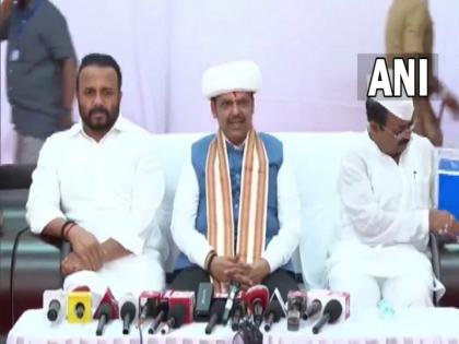 ‘वह कट्टरपंथी था, हिंदुओं पर करना चाहता था हमला’: मीरा रोड पर गार्डों को चाकू मारने वाले व्यक्ति पर बोले सीएम फडणवीस