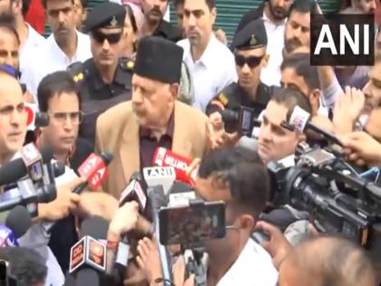 Jammu & Kashmir Election Results: 'Omar Abdullah will be the Chief Minister'; Farooq Abdullah made the announcement | Jammu & Kashmir Election Results: 'उमर अब्दुल्ला होंगे मुख्यमंत्री'; फारूक अब्दुल्ला ने की घोषणा Jammu & Kashmir Election Results: 'Omar Abdullah will be the Chief Minister'; Farooq Abdullah made the announcement | Jammu & Kashmir Election Results: 'उमर अब्दुल्ला होंगे मुख्यमंत्री'; फारूक अब्दुल्ला ने की घोषणा