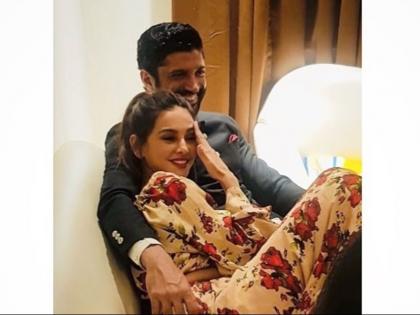 Farhan Akhtar and Shibani Dandekar’s Mexico Holiday Go Viral | टू पीस में फरहान संग इश्क लड़ा रही हैं शिबानी, तेजी से वायरल हो रही हैं फोटोज! Farhan Akhtar and Shibani Dandekar’s Mexico Holiday Go Viral | टू पीस में फरहान संग इश्क लड़ा रही हैं शिबानी, तेजी से वायरल हो रही हैं फोटोज!