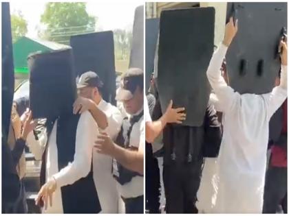 Fearing attack pak former pm Imran Khan reached court in Bulletproof Burqa BJP leader Khushbu Sundar enjoyed sharing video | VIDEO: हमले के डर से 'बुलेटप्रूफ बुर्के' में कोर्ट पहुंचे इमरान खान, भाजपा नेता ने वीडियो शेयर कर लिए मजे
