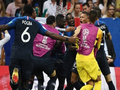 france beat croatia by 4 2 in 2018 final to win second fifa world cup title | FIFA World Cup: रोमांचक फाइनल में क्रोएशिया पर फ्रांस की दमदार जीत, 20 साल बाद बना चैम्पियन