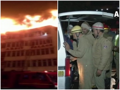 Fire in a hotel Karol Bagh Delhi live news updates | दिल्ली: करोलबाग के होटल में लगी भीषण आग पर काबू, अब तक 17 लोगों की मौत