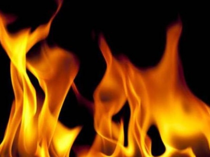 Firozabad fire Six people same family including three children died fire six-month-old girl among lost their lives 3 others were scorched up police | फिरोजाबाद अग्निकांडः आग लगने से तीन बच्चों सहित एक ही परिवार के छह लोगों की मौत, जान गंवाने वालों में छह महीने की बच्ची भी शामिल, 3 अन्य झुलसे