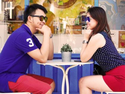 Best Topics to Talk About With a Girl to Keep Her Interested | पहली डेट पर लड़की से क्या कहें ताकि वो इम्प्रेस हो जाए, जानें 8 बातें