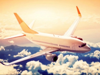 spicejet to offer internet service in aircrafts flights in sky soon says ajay singh | यात्रियों के लिए जल्द फ्लाइट में इंटरनेट सेवा होगी उपलब्ध, इस एयरलाइन ने की घोषणा