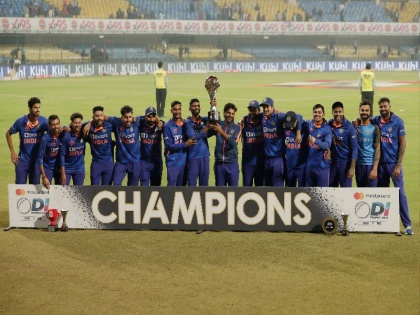 Indias top six batsmen hit sixes for the first time in ODIs Team created history in Indore | IND vs NZ: वनडे में पहली बार भारत के टॉप-6 बल्लेबाजों ने लगाए छक्के, इंदौर में टीम इंडिया ने रचा इतिहास