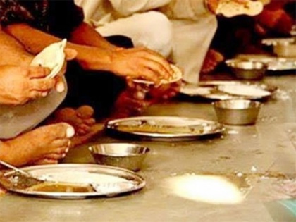 Madhya Pradesh: 20 hospitalized after food poisoning at wedding ceremony in Dhar | मध्य प्रदेशः धार में शादी समारोह में विषाक्त भोजन से कई लोग बीमार, 20 अस्पताल में भर्ती