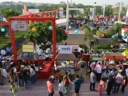 India's top 5 food festivals and when & where it organized | सी-फूड से बंगाली मिठाइयों तक, देश के इन 5 फूड फेस्टिवल में उठाइए लजीज खाने का लुत्फ India's top 5 food festivals and when & where it organized | सी-फूड से बंगाली मिठाइयों तक, देश के इन 5 फूड फेस्टिवल में उठाइए लजीज खाने का लुत्फ