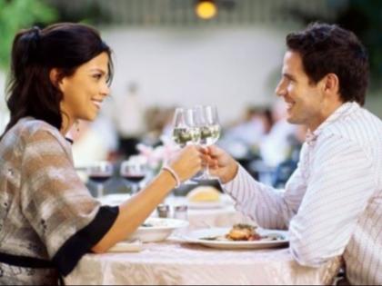 Dating tips: Reasons why dating a foodie is the best choice you can make ever | अगली बार किसी फूडी इंसान को ही करें 'डेट', मिलते हैं ये 7 फायदे Dating tips: Reasons why dating a foodie is the best choice you can make ever | अगली बार किसी फूडी इंसान को ही करें 'डेट', मिलते हैं ये 7 फायदे
