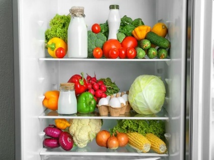 Healthy diet tips : foods Foods you should never store in fridge and do not use again | इन 8 चीजों को एक बार फ्रिज से निकालर दोबारा न रखें, इन्हें खाने से बीमारियों का अड्डा बन जाएगा शरीर
