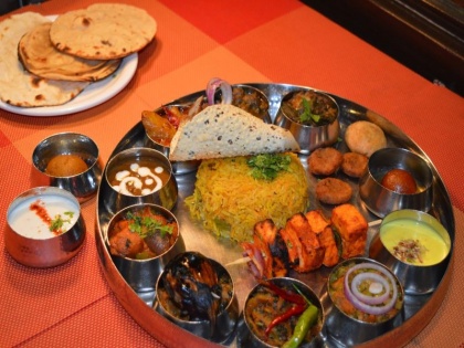 indian coffee house allahabad: History, food menue, rate list | नेहरू से लेकर अमिताभ तक ले चुके हैं इस रेस्टोरेंट के खाने का स्वाद, बेहद सस्ता और लजीज है यहां का खाना