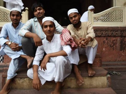 Hindu Muslim friendship is winning hearts online, Facebook post, viral content | हिन्दू-मुस्लिम की ऐसी दोस्ती बनी लोगों के लिए मिसाल, सोशल मीडिया पर हो रही वायरल