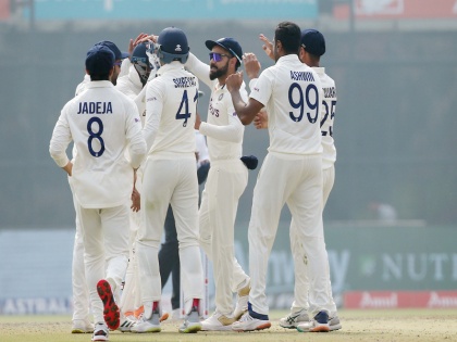 IND vs AUS First day game over India's score in reply to Australia's 263 | IND vs AUS: पहले दिन का खेल खत्म, ऑस्ट्रेलिया के 263 के जवाब में भारत का स्कोर 21/0, रोहित, राहुल नाबाद