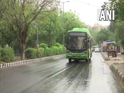 Rain hits Delhi-NCR and many parts of country | दिल्ली-एनसीआर समेत कई क्षेत्रों में 'राहत की बारिश'