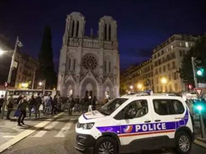 Tunisian carrying Quran fatally stabs 3 in French church | फ्रांस के गिरजाघर में लोगों पर चाकू से हमला करने वाले ट्यूनीशियाई हमलावर के हाथ में थी कुरान