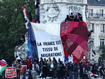 France Election Result 2024 live political deadlock looms after leftwing alliance wins most seats Leftists beat far right in France’s snap parliamentary election | France Election Result 2024 live: वामपंथी गठबंधन ने फ्रांसीसी संसद में सबसे अधिक सीटें जीतीं, राष्ट्रपति एमैनुएल मैक्रों की अगुवाई वाला गठबंधन का क्या होगा?