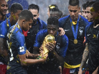 fifa 2018 france wins second world cup title with african and immigrants players | फीफा वर्ल्ड कप: चैम्पियन फ्रांस की टीम का अनूठा सच, 23 में आधे से ज्यादा खिलाड़ी अफ्रीकी मूल के