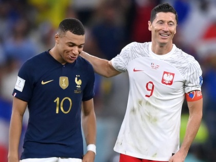 FIFA World Cup 2022 Qatar France vs Poland, FRA beat POL 3-1 Mbappe scores twice Netherlands and Argentina | FIFA World Cup 2022: नीदरलैंड और अर्जेन्टीना के बाद मौजूदा विश्व चैम्पियन फ्रांस क्वार्टर फाइनल में, पोलैंड को 3-1 से हराया, एमबापे ने किया धमाका