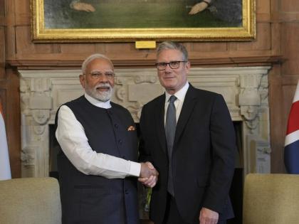 Free Trade Agreement Rolls-Royce, Bentley Aston Martin become cheaper in India SIAM said US $23 billion opportunity open up duty vehicle import reduced 110 to 10 percent | Free Trade Agreement: सस्ती होगी रोल्स-रॉयस, बेंटले और एस्टन मार्टिन?, सियाम ने कहा-23 अरब अमेरिकी डॉलर के अवसर खुलेंगे, वाहन आयात पर शुल्क 110 से घटकर 10 प्रतिशत