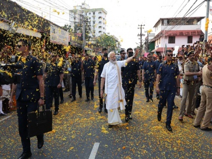 PM Modi meets top Christian religious leaders in Kerala Raised the issue of attacks on church | केरल में शीर्ष ईसाई धर्मगुरुओं से मिले पीएम मोदी, प्रधानमंत्री के सामने उठाया गया चर्च पर हो रहे हमलों का मुद्दा