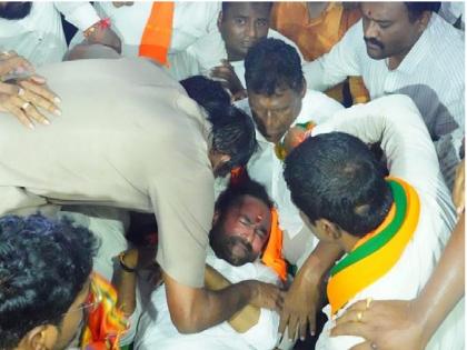 Telangana: BJP chief Kishan Reddy in the custody of Hyderabad Police, was on hunger strike against KCR government | तेलंगाना: भाजपा प्रमुख किशन रेड्डी हैदराबाद पुलिस की हिरासत में, केसीआर सरकार के खिलाफ कर रहे थे भूख हड़ताल
