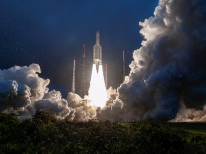 ISRO successfully launched GSAT-30 telecommunication satellite into GTO by Ariane-5 VA-251 | सफलतापूर्वक लॉन्च हुआ ISRO का संचार सैटेलाइट GSAT-30, टेलिकम्युनिकेशन सेवाओं में होगा मददगार