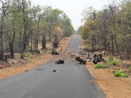Gadchiroli attack was a revenge after Naxal leader wife killed in encounter, Says Official | 'एनकाउंटर में मारी गई थी नक्सली नेता की पत्नी, बदला लेने के लिए हुआ महाराष्ट्र हमला'