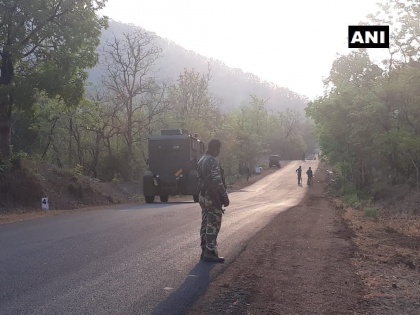 Gadchiroli 15 security personnel killed, Latest visuals from near the spot | गढ़चिरौली हमला: करखेड़ा वन क्षेत्र में पुलिस का कॉम्बिंग ऑपरेशन जारी, IED हमले में 15 कमांडो समेत 16 हुए थे शहीद