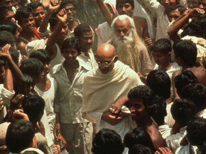 Kalraj Mishra's blog: mahtma Gandhi's non-violence path linked to cultural nationalism | कलराज मिश्र का ब्लॉग: सांस्कृतिक राष्ट्रवाद से जुड़ा गांधी का अहिंसा मार्ग