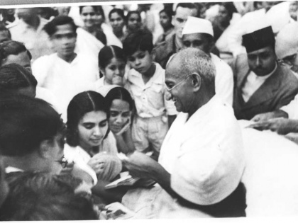mahatma gandhi jayanti 2019 special untold story in hindi 5 female name who was special in his life | गांधी की 150वीं जयंतीः बापू की जिंदगी में 5 महिलाओं का रहा खास स्थान, किसी को नागिन, किसी को प्यारी पागल व बागी कहते थे
