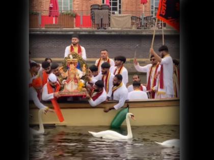 Ganesh Visarjan 2025 in London Viral Videos immersion on foreign land people praised it on social media | विदेशी धरती पर गणपति विसर्जन में दिखा ऐसा नजारा, सोशल मीडिया पर लोगों ने की जमकर तारीफ
