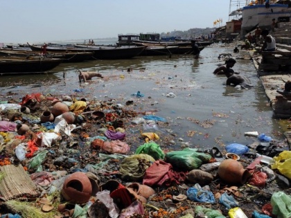 Varanasi: Ganga free from sewer water in varanasi rajiv gandhi project will started in 1986 | बनारस: नवंबर से गंगा में नहीं गिरेगा सीवेज, 33 साल पहले राजीव गांधी ने शुरू किया था प्रोजेक्ट, नितिन गडकरी करेंगे पूरा