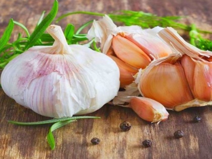 health benefits and side effects of garlic for heartburn, nausea, vomiting, gas, diarrhea, heart attack, cancer, diabetes, liver and kidney disease | सावधान! ऐसे लोग भूलकर भी न खायें लहसुन, धीरे-धीरे ले सकता है जान