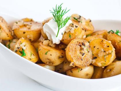 How to make Garlic Potato at home recipe | इस आसान तरीके से घर पर बनाएं टेस्टी "गार्लिक पोटेटो", खुश हो जाएंगे बच्चे How to make Garlic Potato at home recipe | इस आसान तरीके से घर पर बनाएं टेस्टी "गार्लिक पोटेटो", खुश हो जाएंगे बच्चे