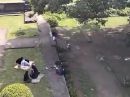 viral video Pune riots erupt after prayers are offered in Shaniwarwada FIR filed against 3 women BJP performs Gaumutra purification ceremony | VIDEO: ऐतिहासिक इमारत में नमाज पढ़ने से पुणे में बवाल, 3 महिलाओं के खिलाफ FIR दर्ज; BJP ने शनिवारवाड़ा में गौमूत्र से किया शुद्धिकरण