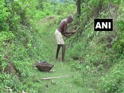 Bihar Gaya a Man Carves Out 3 Km long canal in 30 Years to Irrigate Fields | बिहार के एक और 'दशरथ मांझी', सिंचाई में थी मुश्किल, 30 साल में खोद डाली 3 किमी लंबी नहर