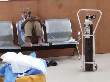 picture depicting the horrors of hospitals in Bihar, people are forced to die due to irresponsibility and negligence. | बिहार में अस्पतालों की भयावहता को दर्शाती यह तस्वीर, बदइंतजामी और लापरवाही के कारण बेमौत मरने को विवश हैं लोग