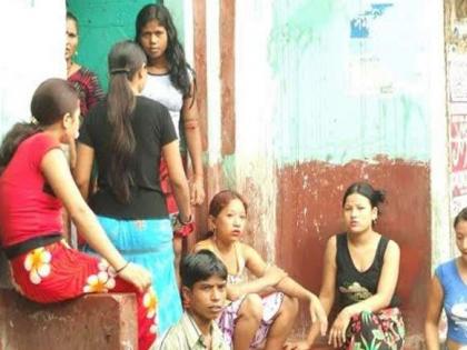 Lockdown in Delhi: many hands extended to help sex workers, but challenge to reach every woman | Lockdown In Delhi: यौनकर्मियों की मदद के लिये बढ़े कई हाथ, लेकिन चुनौती हरेक महिला तक पहुंचने की Lockdown in Delhi: many hands extended to help sex workers, but challenge to reach every woman | Lockdown In Delhi: यौनकर्मियों की मदद के लिये बढ़े कई हाथ, लेकिन चुनौती हरेक महिला तक पहुंचने की