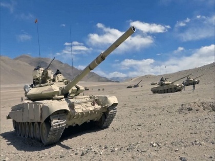 Testing of light tank Zorawar begins will be deployed in Ladakh china border | 25 टन वजन वाले हल्के टैंक 'जोरावर' का परीक्षण शुरू, लद्दाख सहित ऊंचे पहाड़ी क्षेत्रों में होगी तैनाती, जानिए खासियत