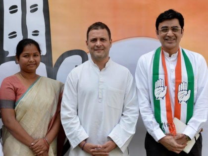 Lok Sabha Election 2019: Madhu Koda wife joins congress, Jaswant Singh Son will join | 4000 करोड़ के घोटाले के आरोपी की पत्नी कांग्रेस में शामिल, कल दिग्गज बीजेपी नेता का बेटा भी थामेगा हाथ